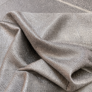 132" Champagne Twist